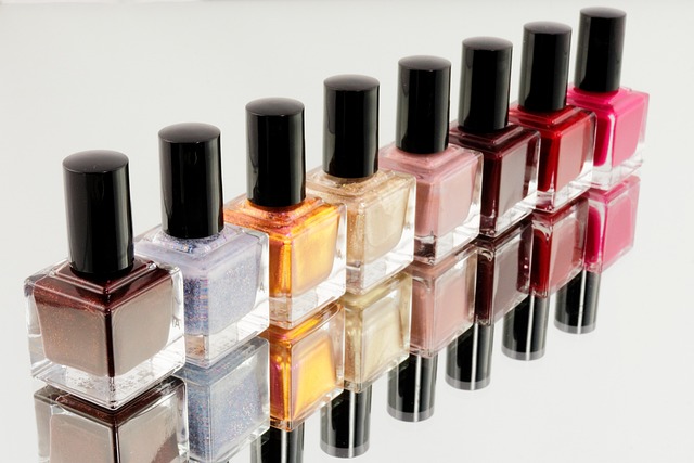 Czemu manicure tytanowy pęka? Czemu manicure tytanowy pęka?